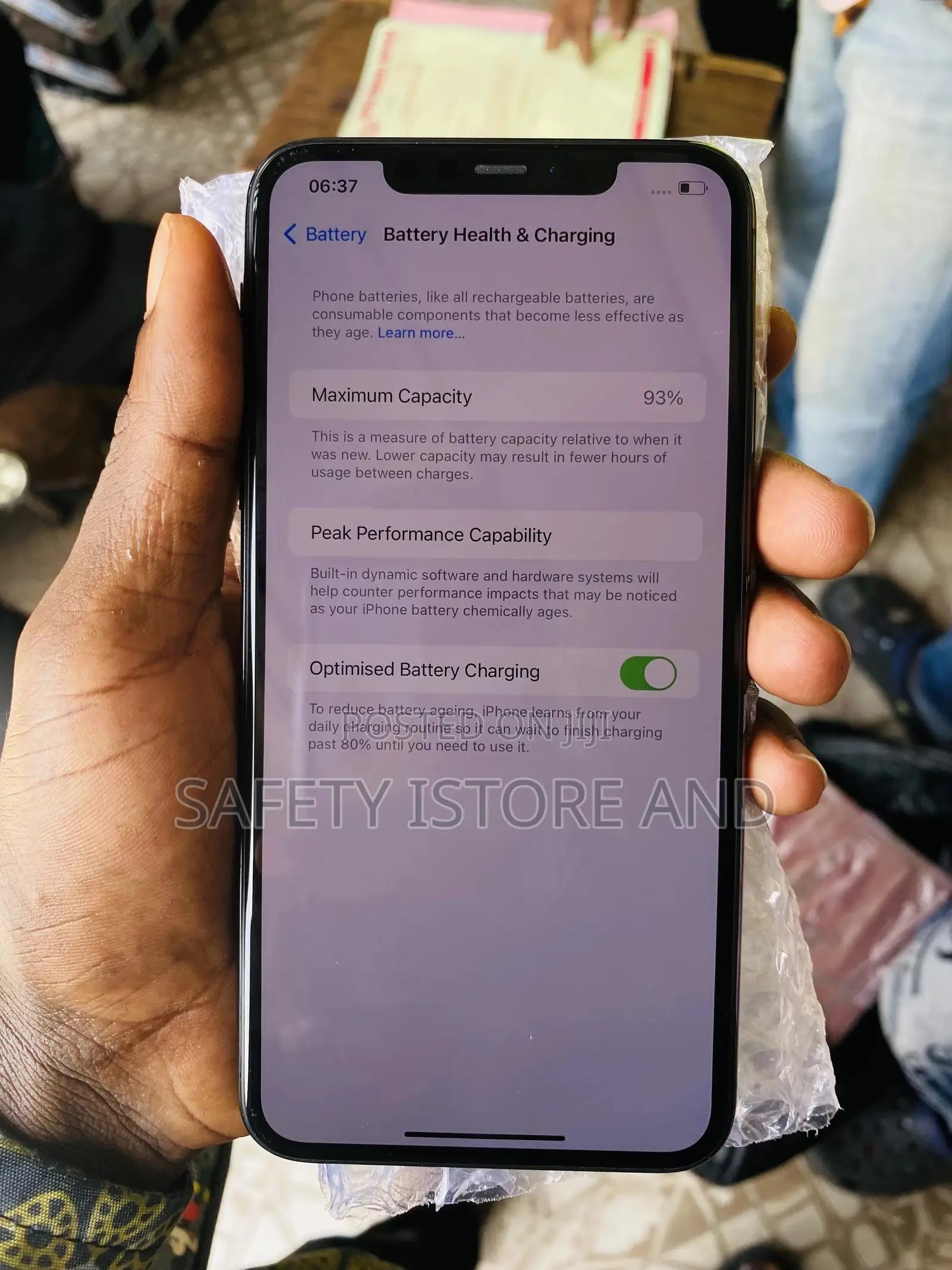New Apple iPhone 11 Pro Max 256 GB Black