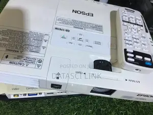 UK Ultra Slim Epson Projector