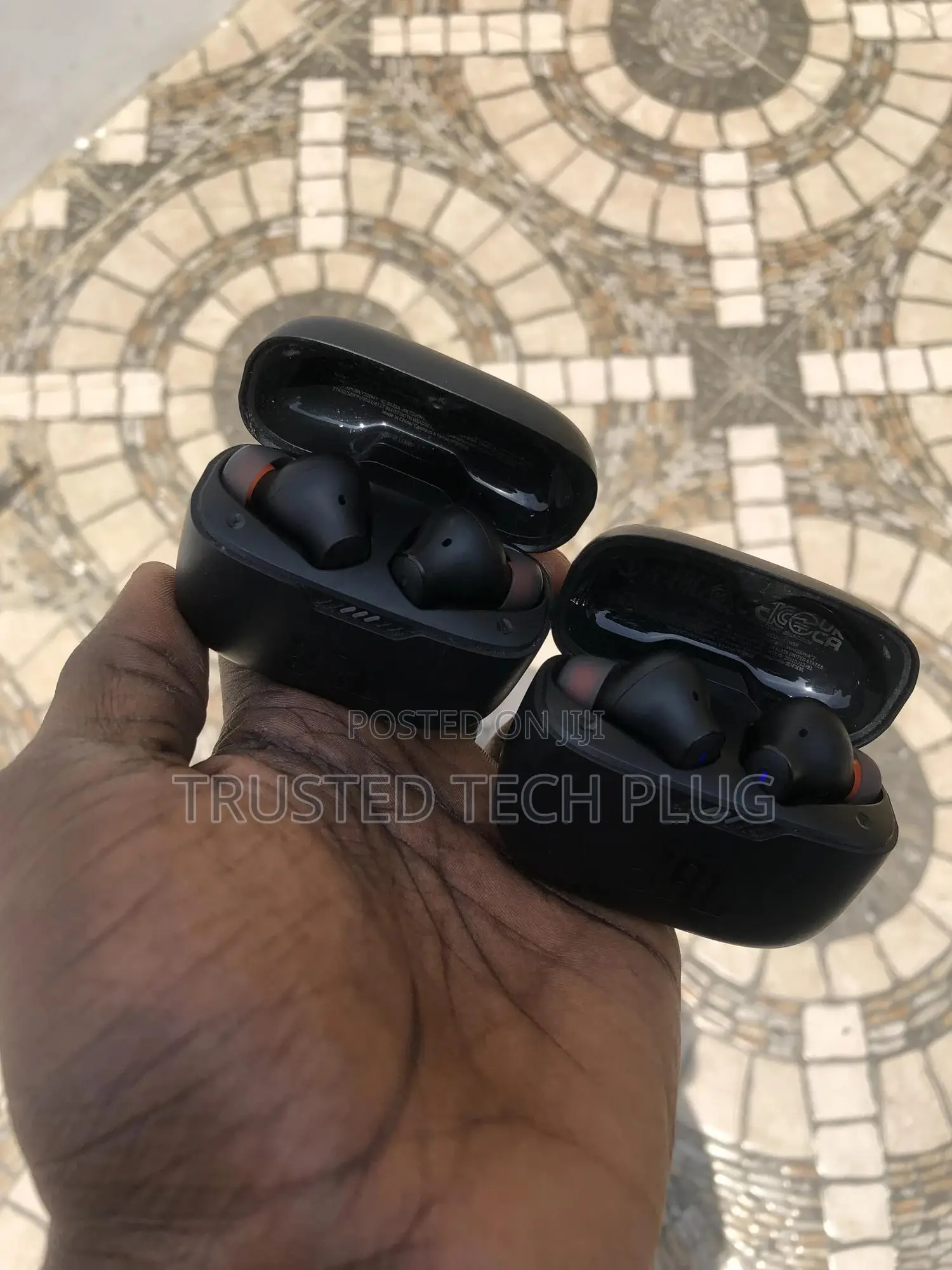 Preowned JBL Earbuds From America in Stock