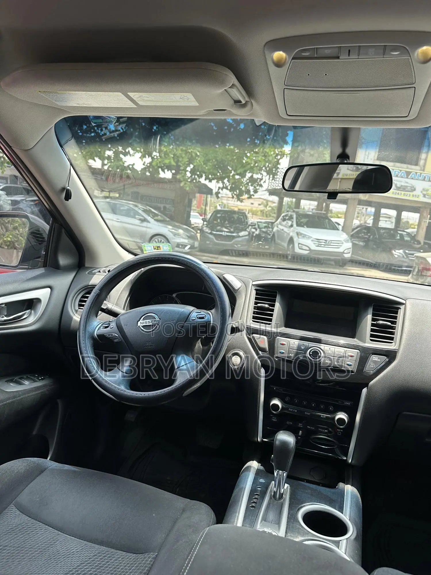 Nissan Pathfinder 2014 Silver