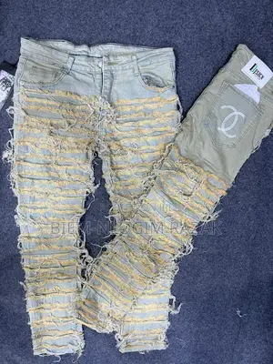 High Quality Jeans Available in Stock