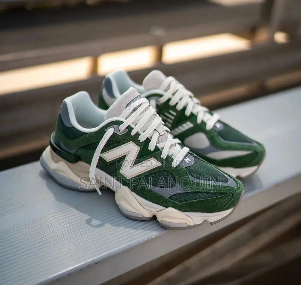 New Balance Sneaker