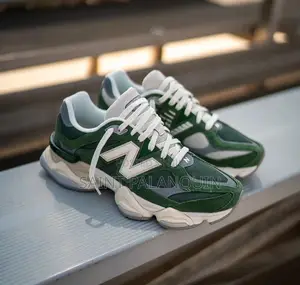 New Balance Sneaker