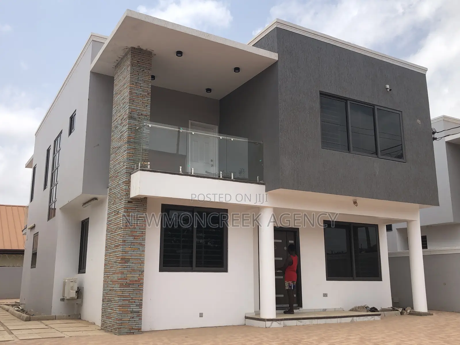 4bdrm Duplex in East Legon Hills, Accra Metropolitan for sale