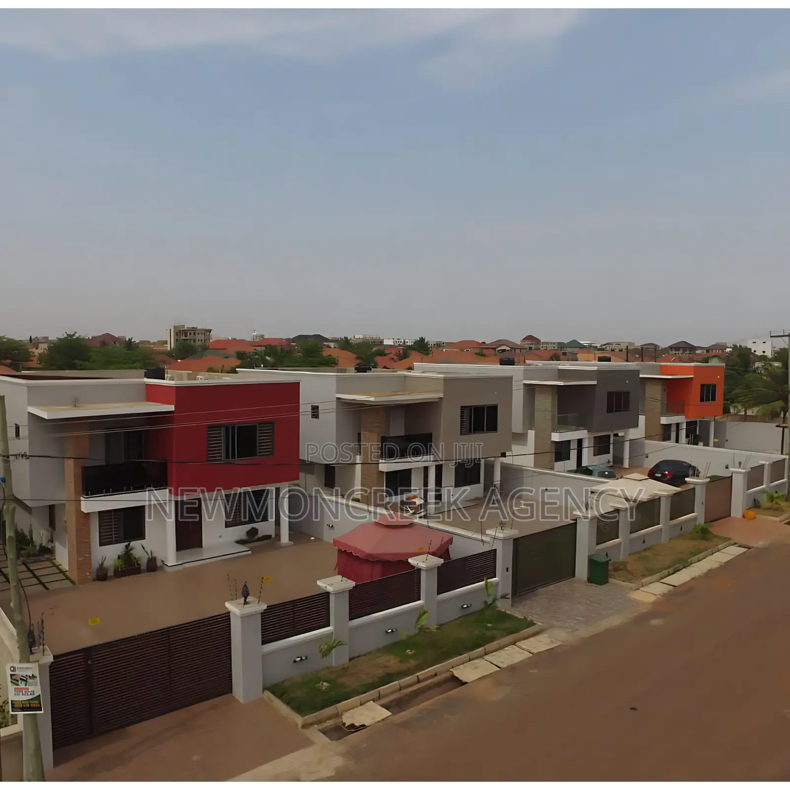 4bdrm Duplex in East Legon Hills, Accra Metropolitan for sale