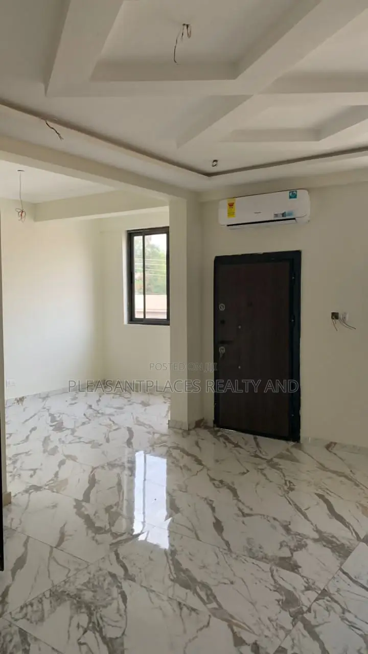 2bdrm Apartment in Pleasantplaces, West Legon for rent