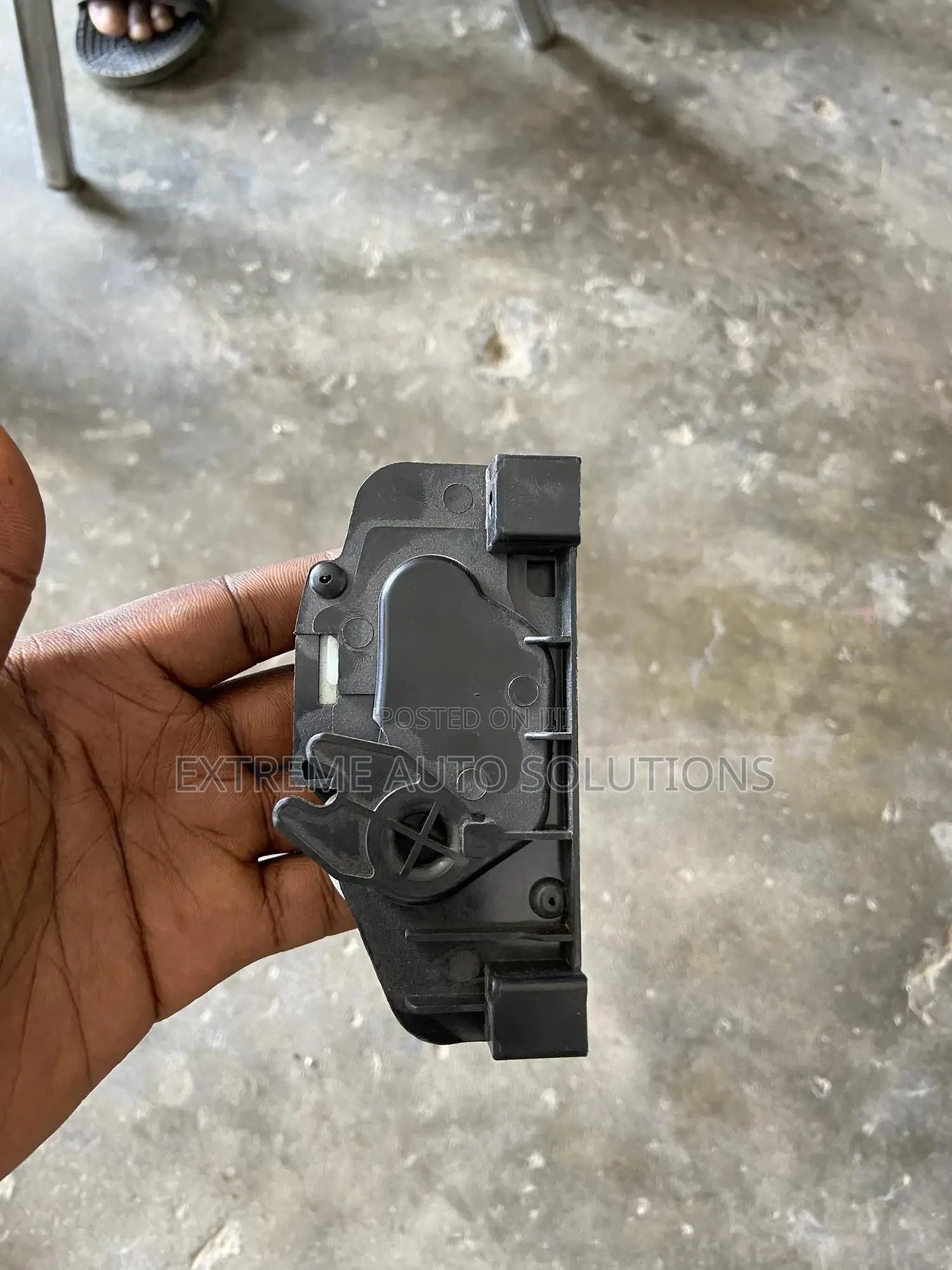 Honda Cr-v 2018 Shutter Grille Motor