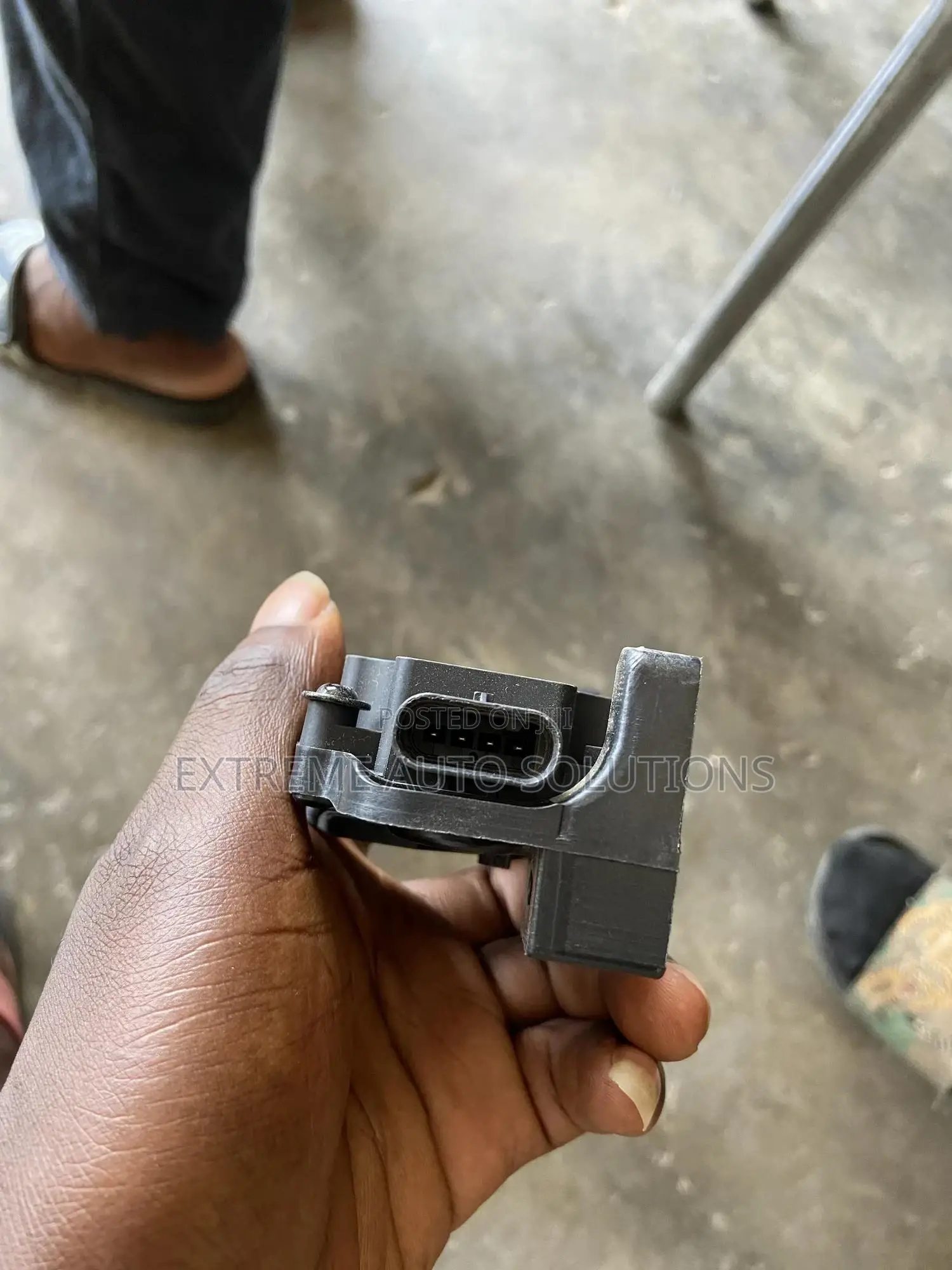 Honda Cr-v 2018 Shutter Grille Motor