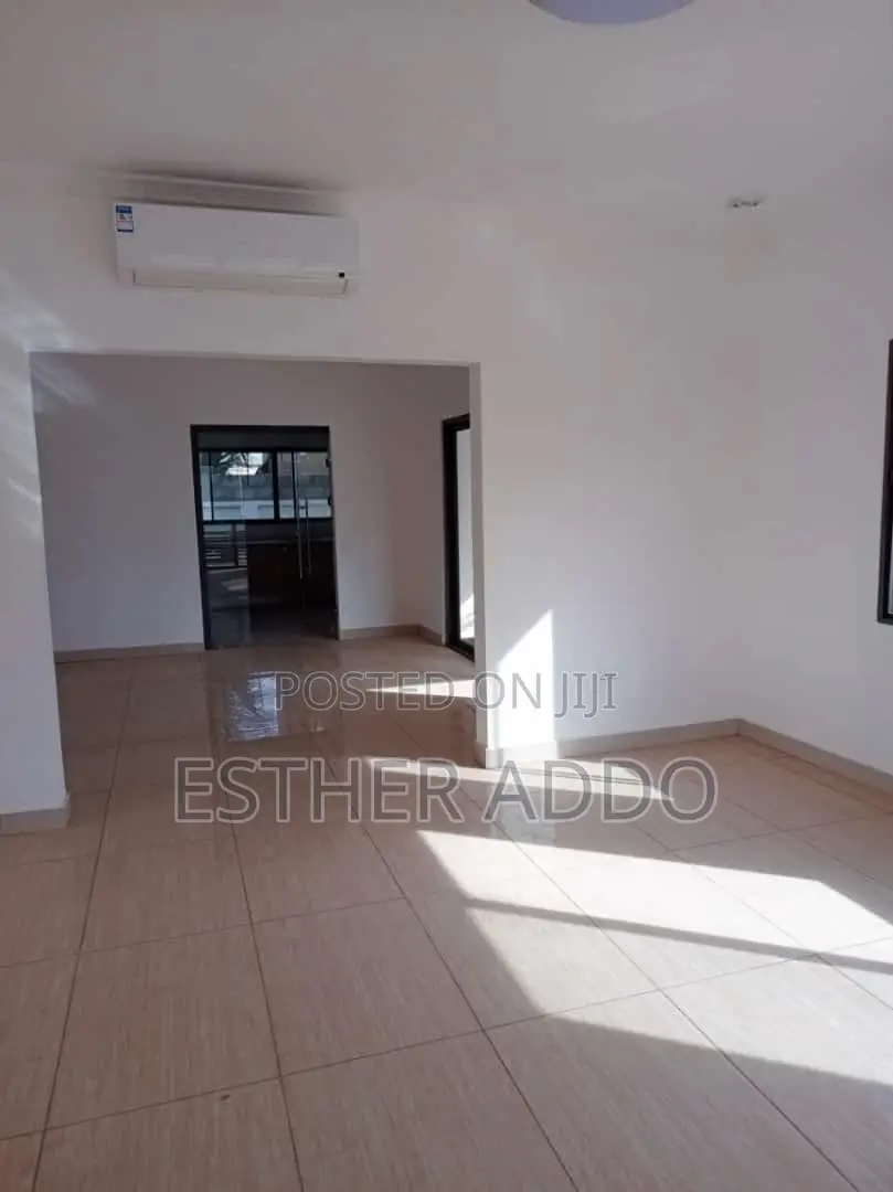 4bdrm Duplex in Ashaley Botwe for rent