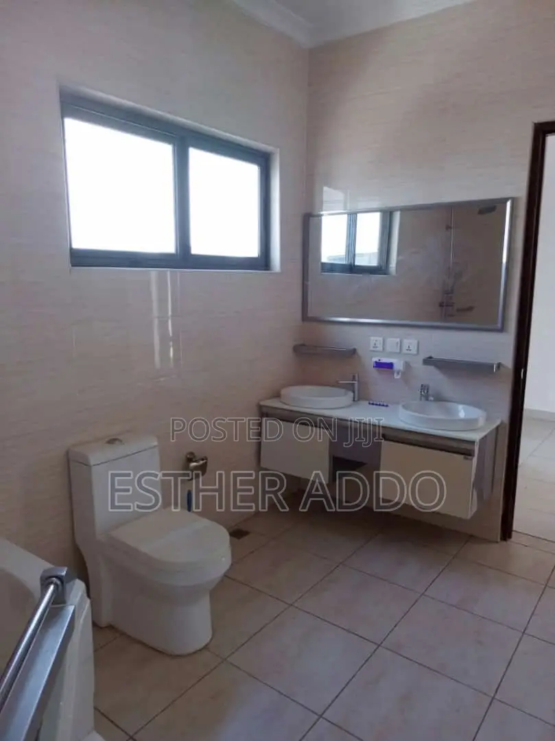 4bdrm Duplex in Ashaley Botwe for rent