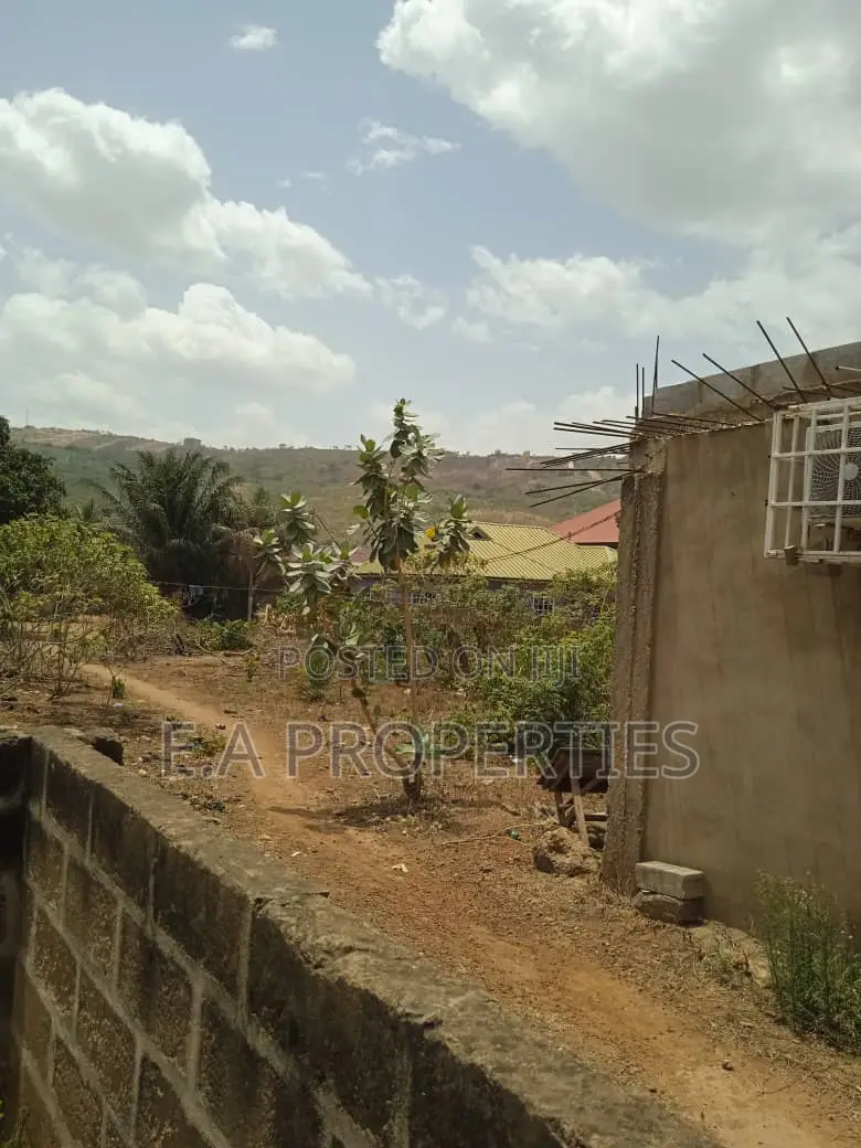 Oyarifa Land Title
