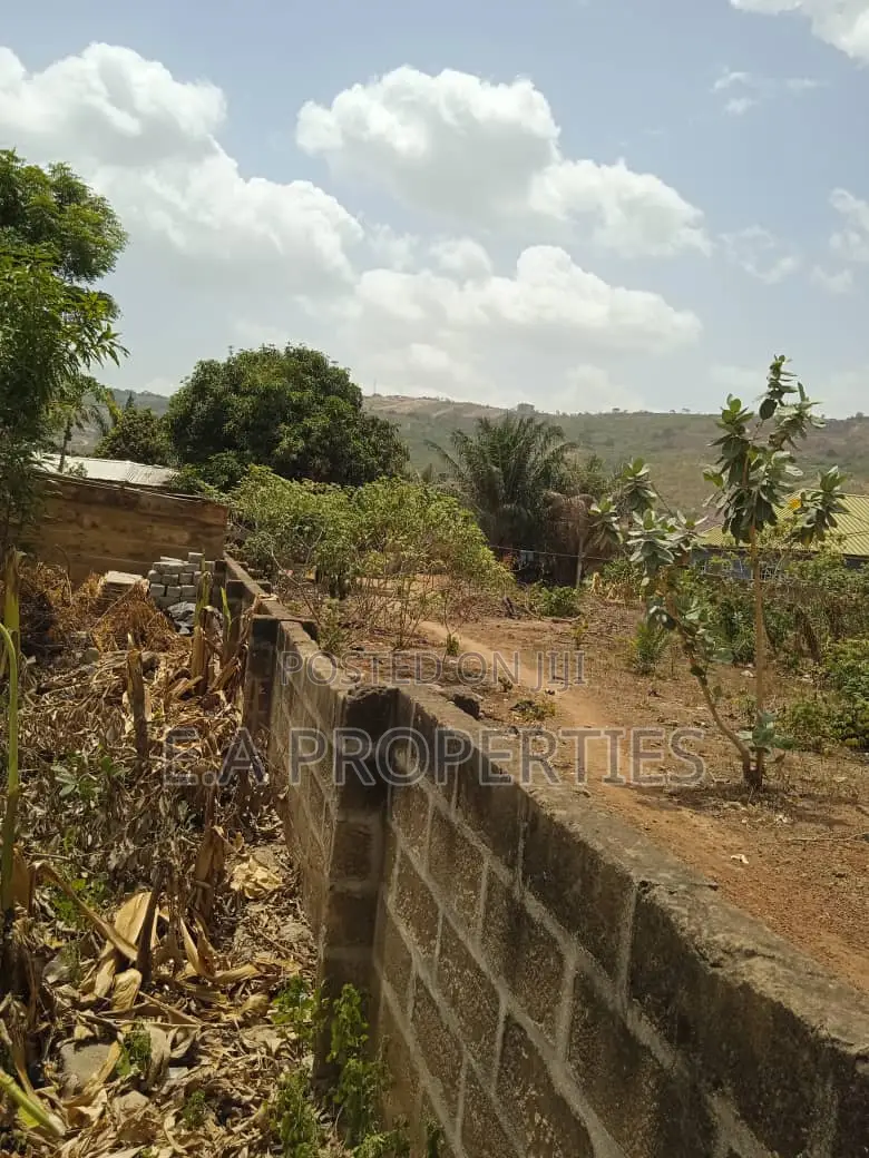 Oyarifa Land Title