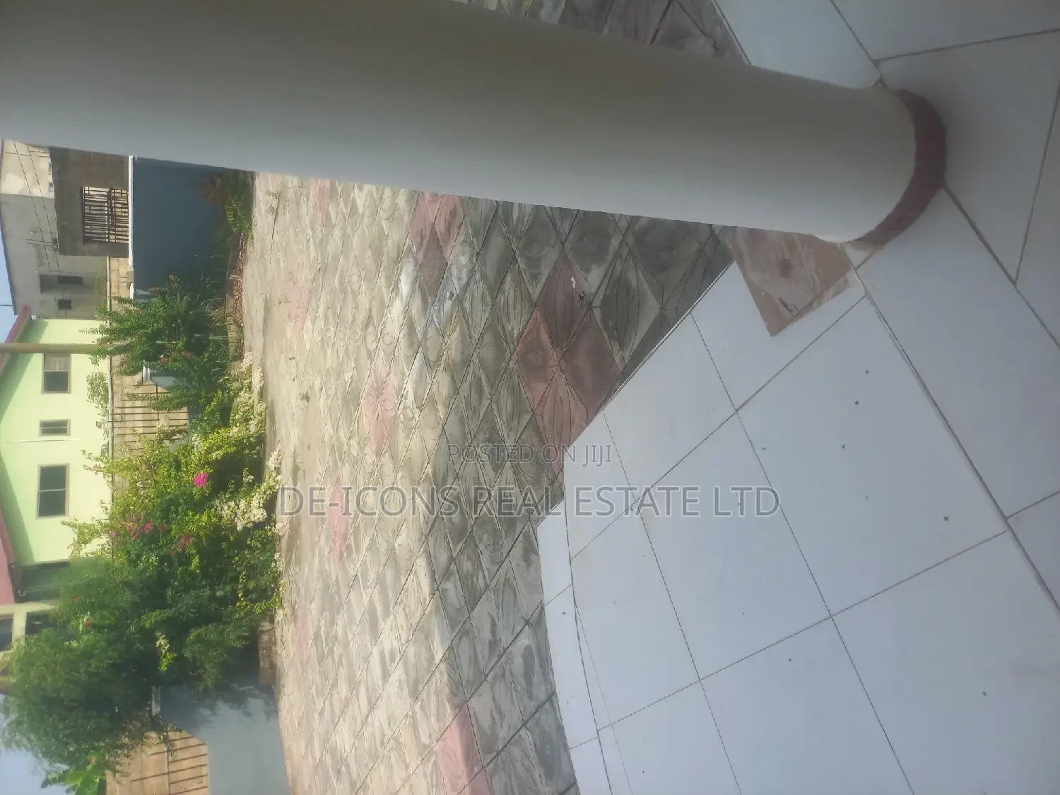 4bdrm Mansion in De-Icons Real Estate, Awutu Senya East Municipal