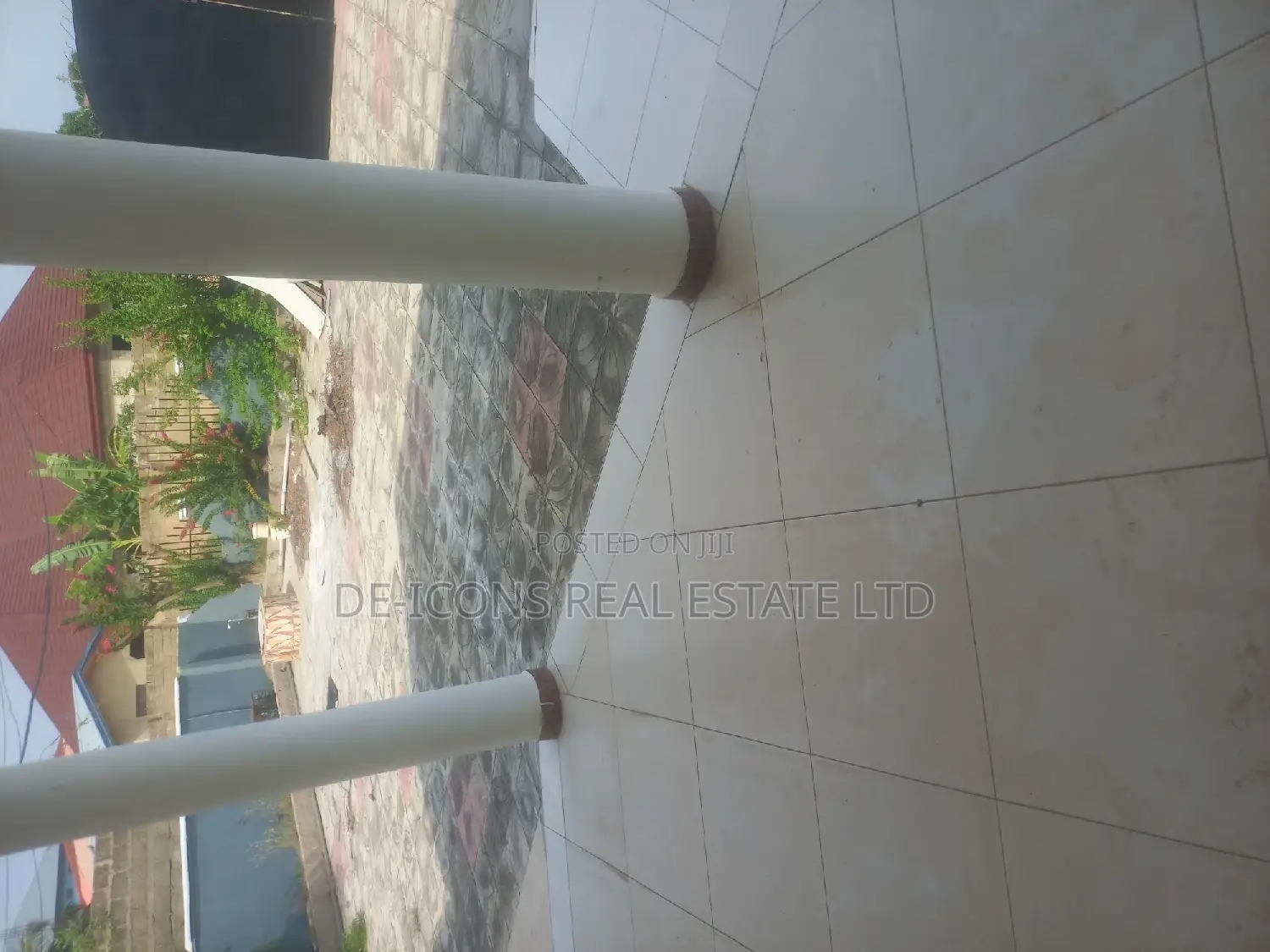 4bdrm Mansion in De-Icons Real Estate, Awutu Senya East Municipal