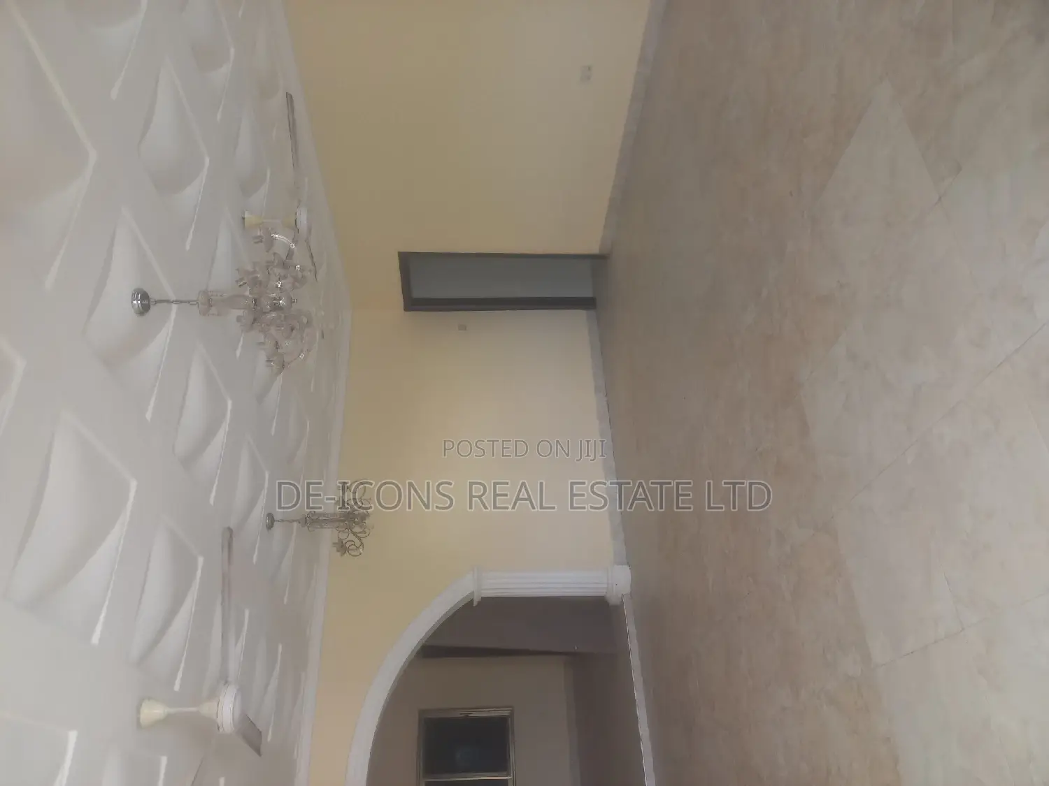 4bdrm Mansion in De-Icons Real Estate, Awutu Senya East Municipal
