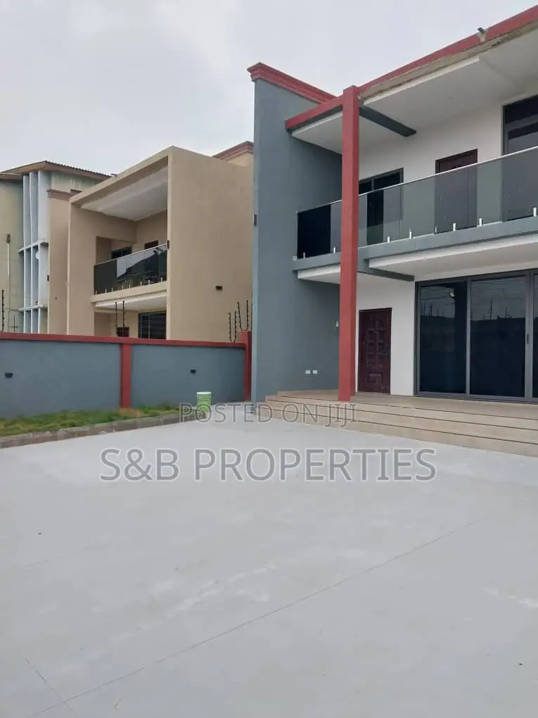 4bdrm House in West Legon for sale