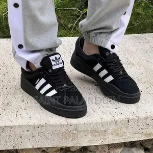 Adidas Sneaker