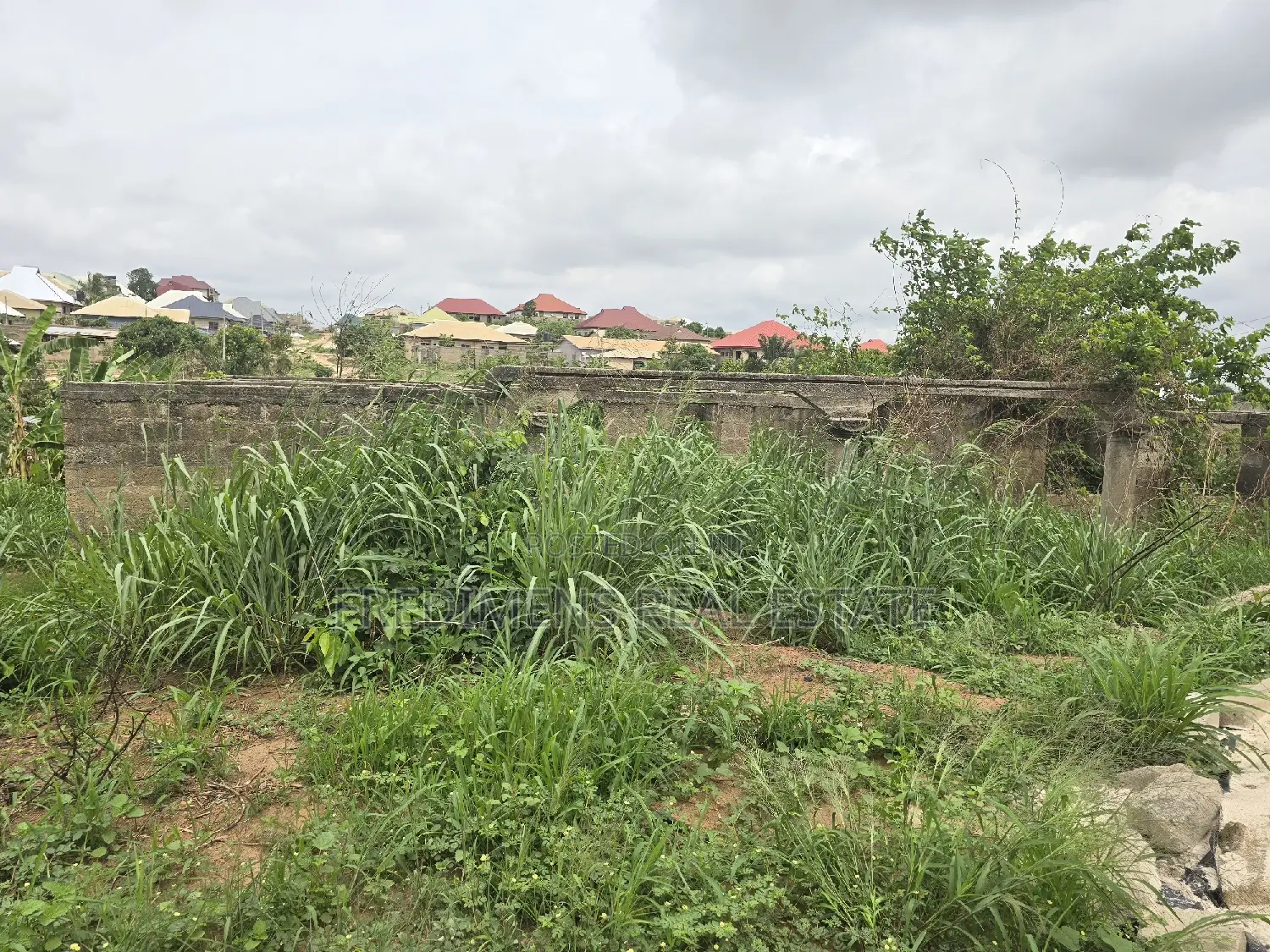6bdrm House in Fredimens Real, Afigya-Kwabre for sale