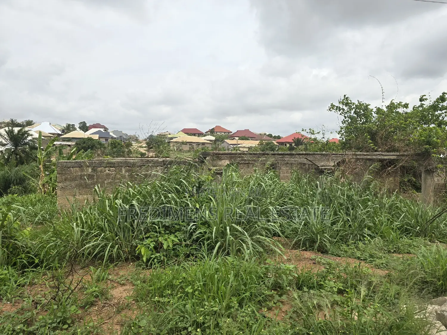 6bdrm House in Fredimens Real, Afigya-Kwabre for sale