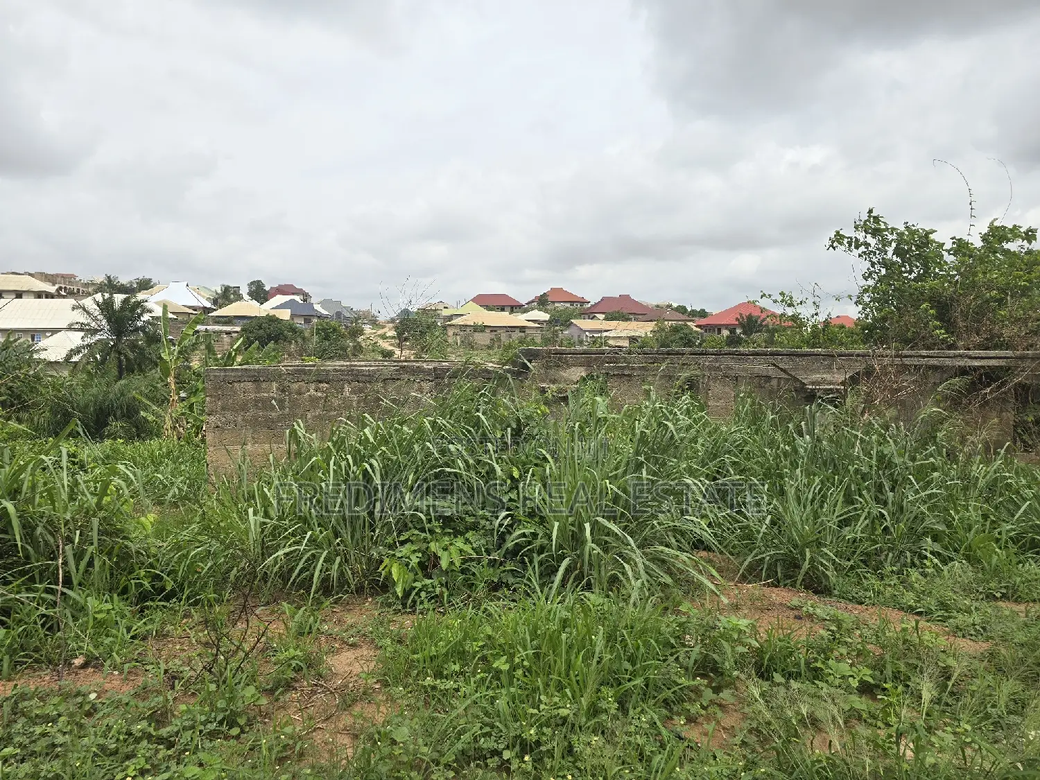 6bdrm House in Fredimens Real, Afigya-Kwabre for sale