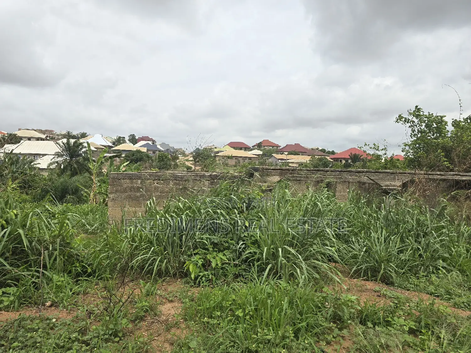 6bdrm House in Fredimens Real, Afigya-Kwabre for sale