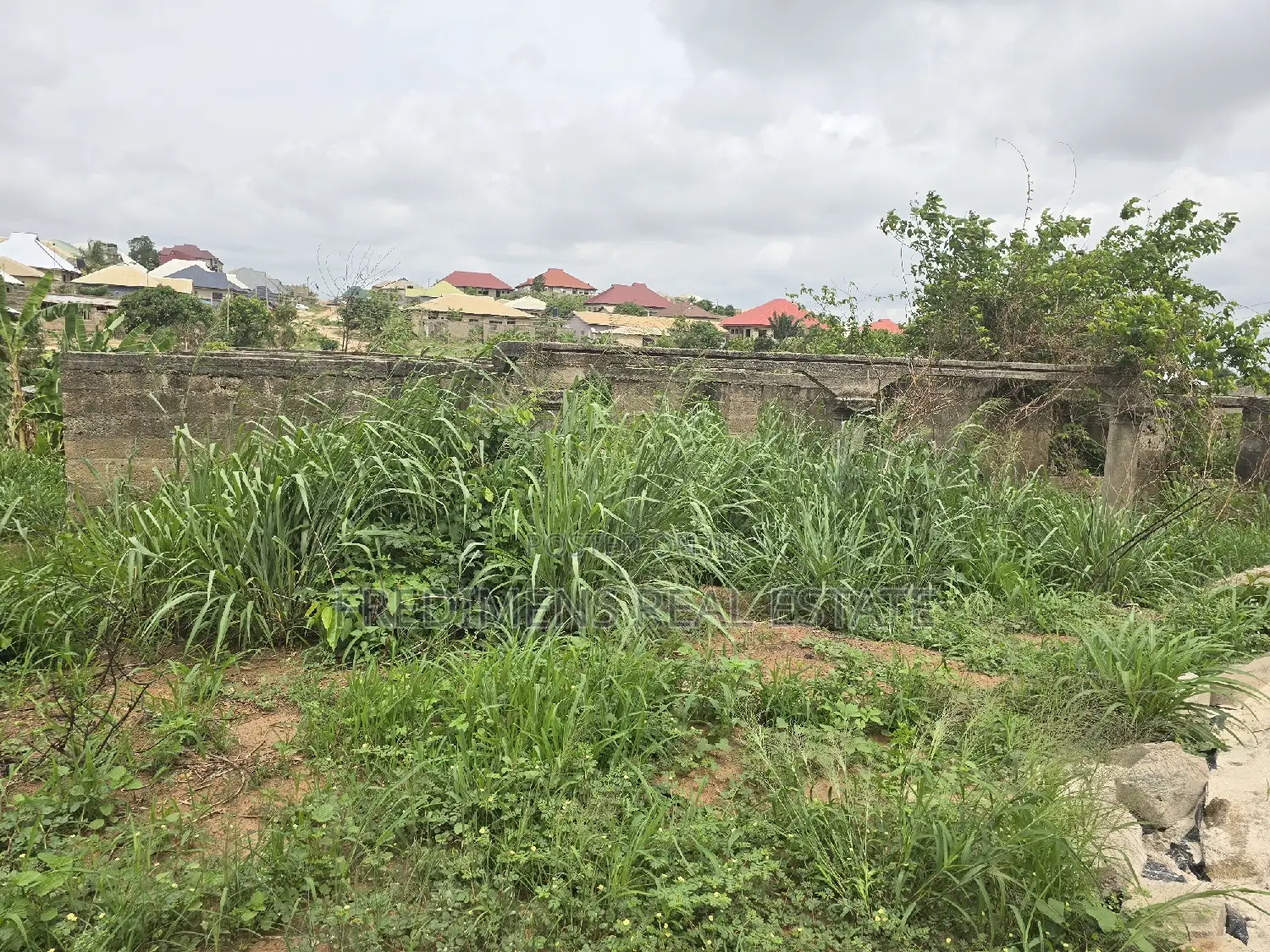 6bdrm House in Fredimens Real, Afigya-Kwabre for sale