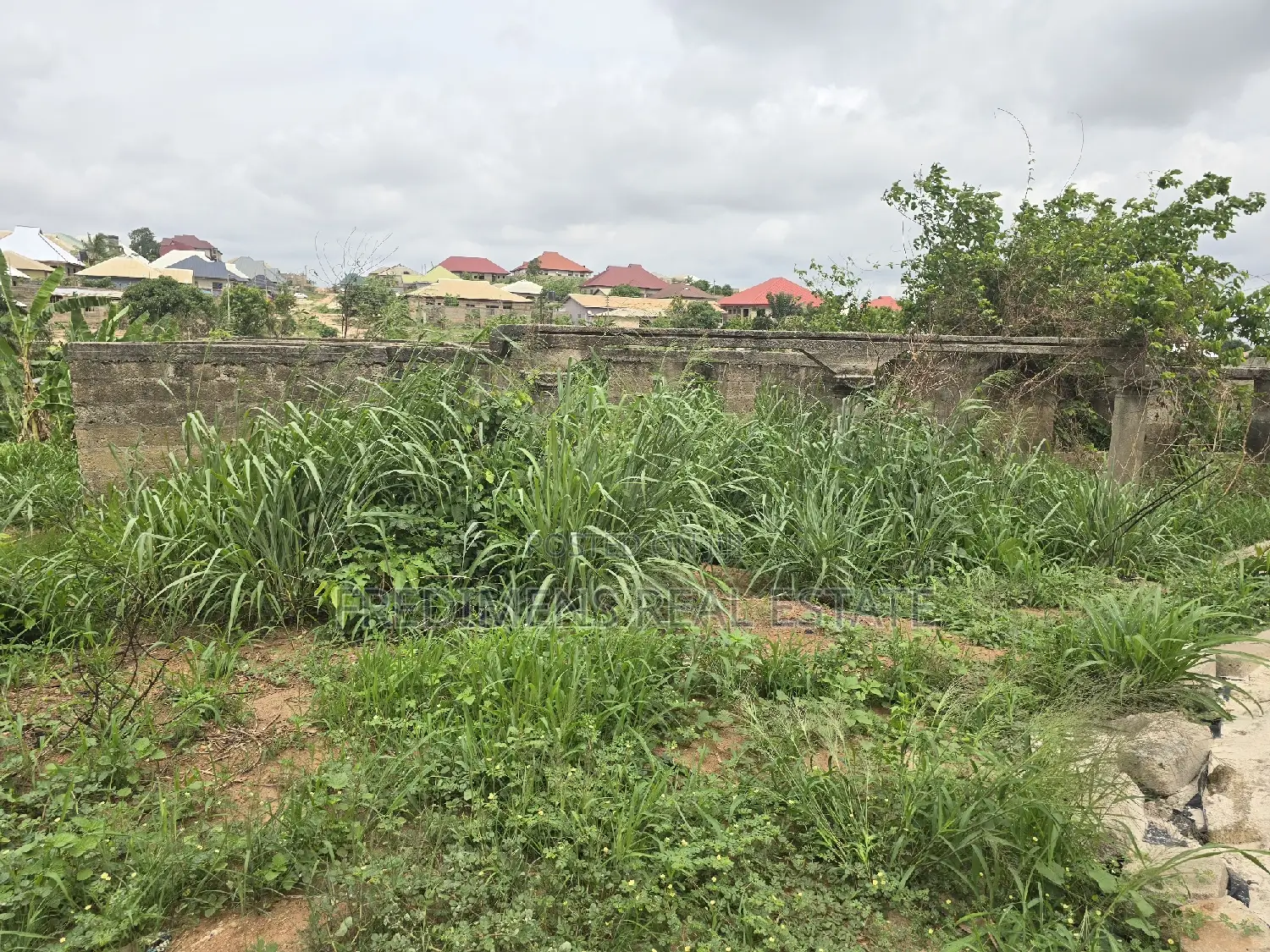 6bdrm House in Fredimens Real, Afigya-Kwabre for sale
