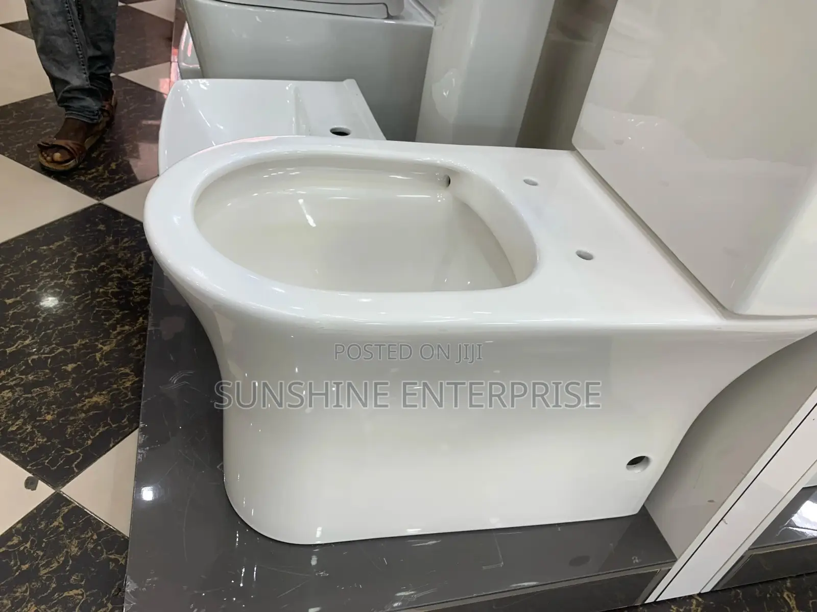 Luxury Twyford Water Closet