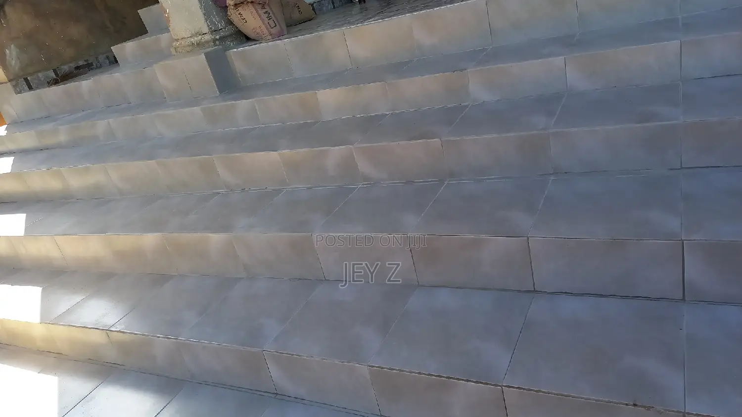 Unique Tiling