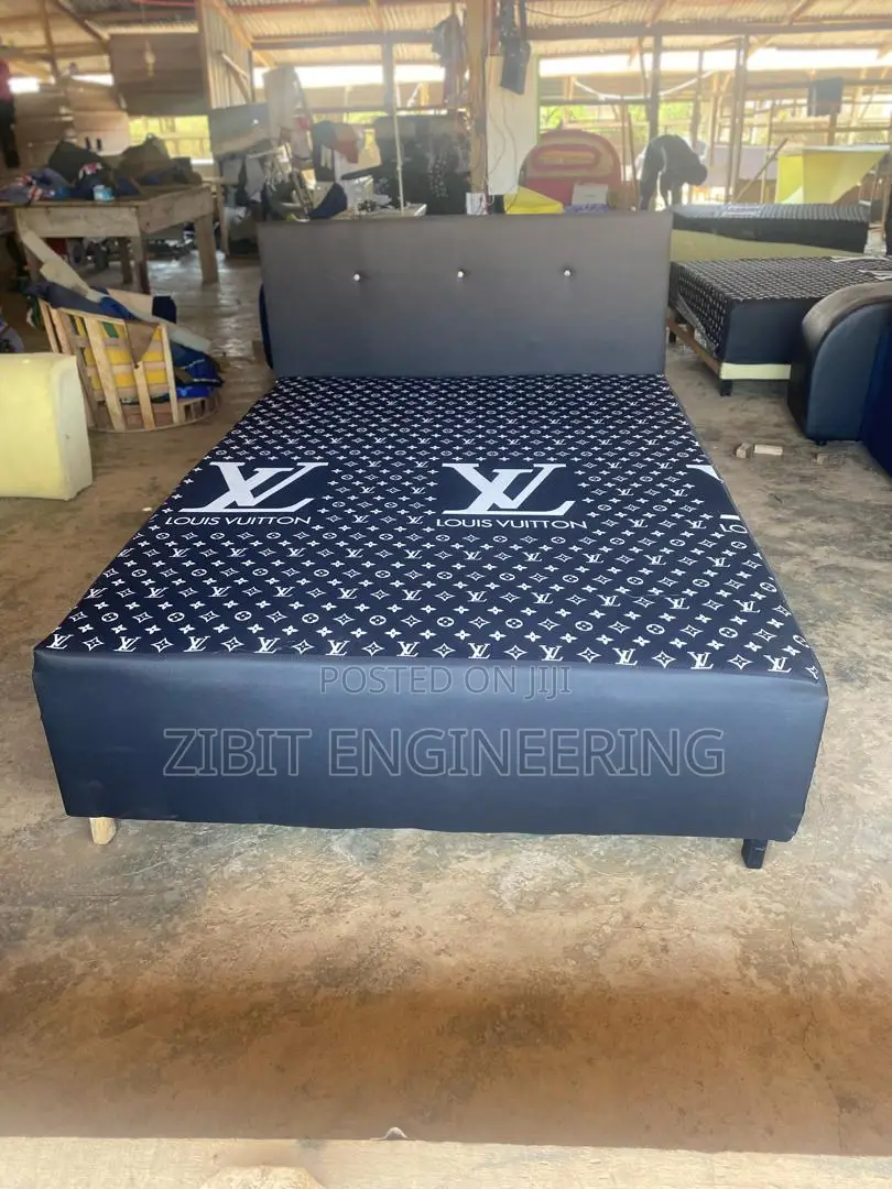 Inbuilt Double Bed