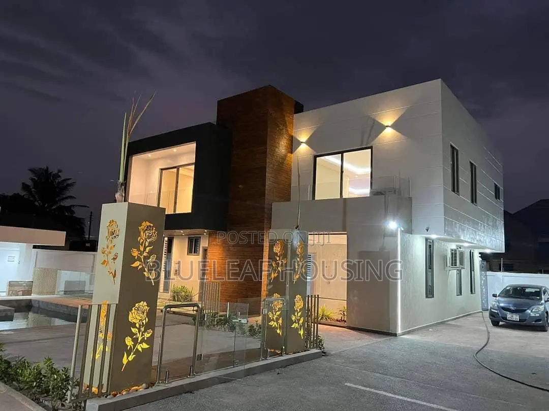 4bdrm Duplex in Ashaley Botwe for sale