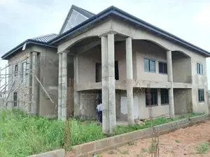 4bdrm Mansion in Feetec Properties, Tema Metropolitan for sale