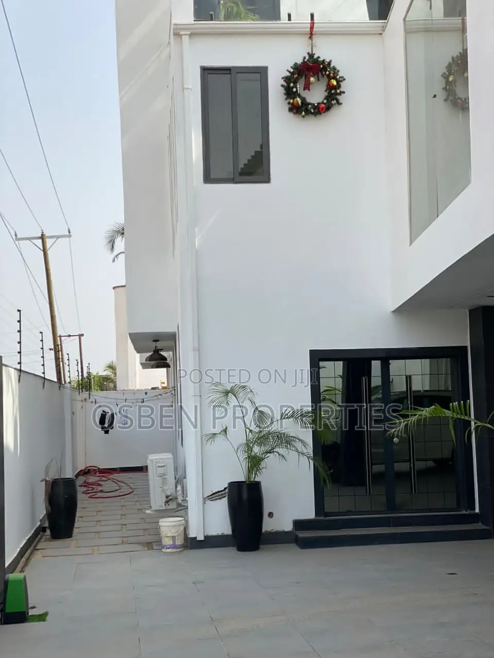 Furnished 6bdrm Mansion in Pleasant Properties, Spintex for sale