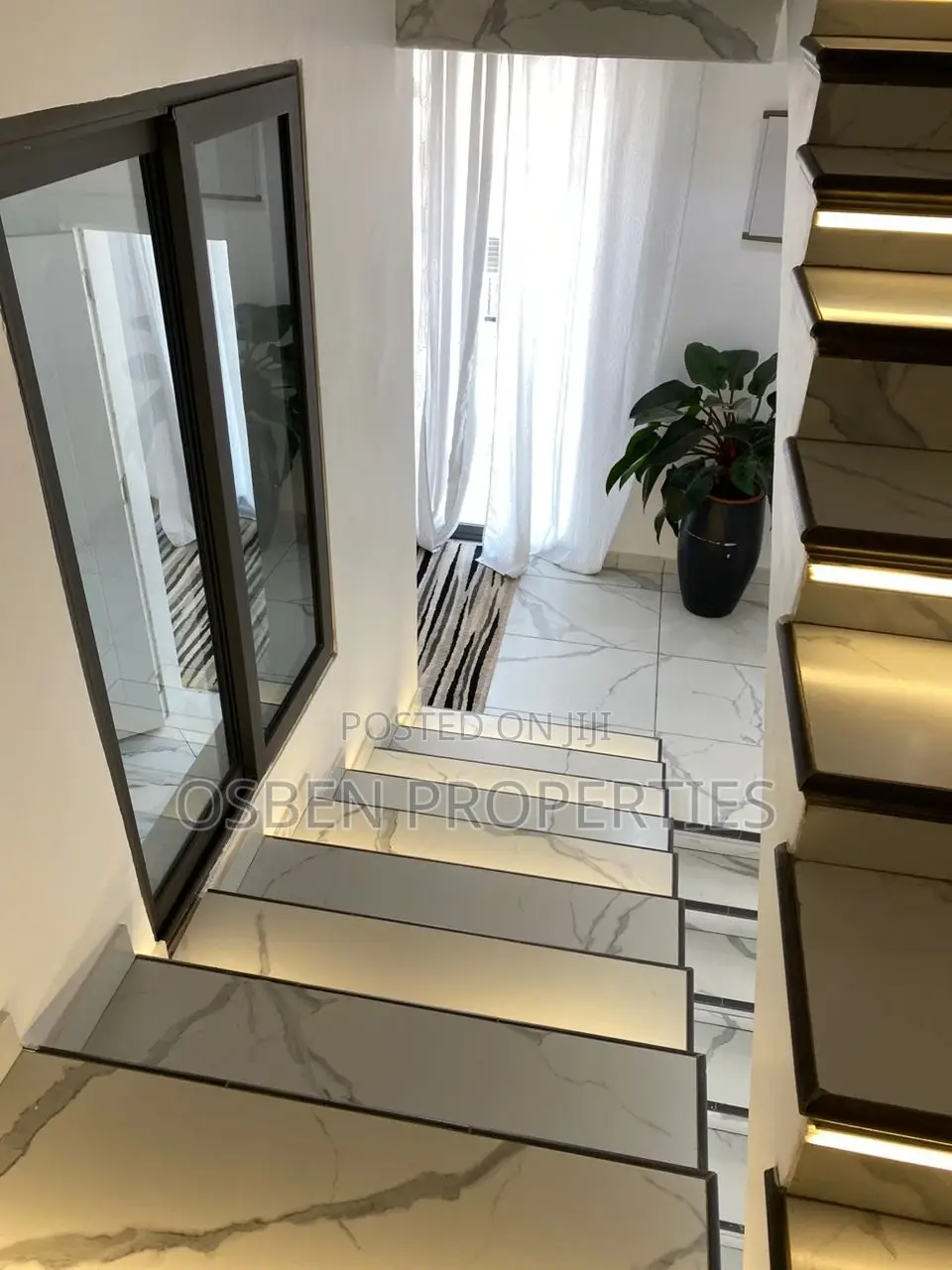 Furnished 6bdrm Mansion in Pleasant Properties, Spintex for sale