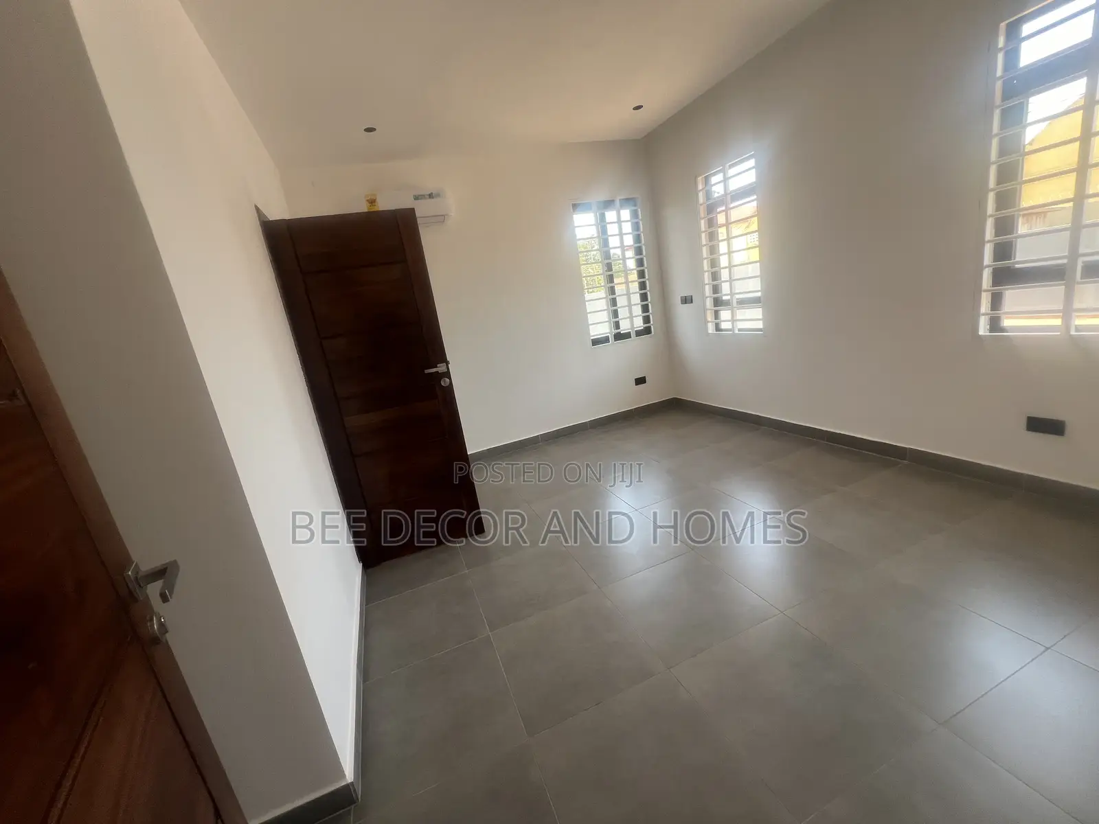 4bdrm House in Bee Decor & Home’S, Oyarifa for sale