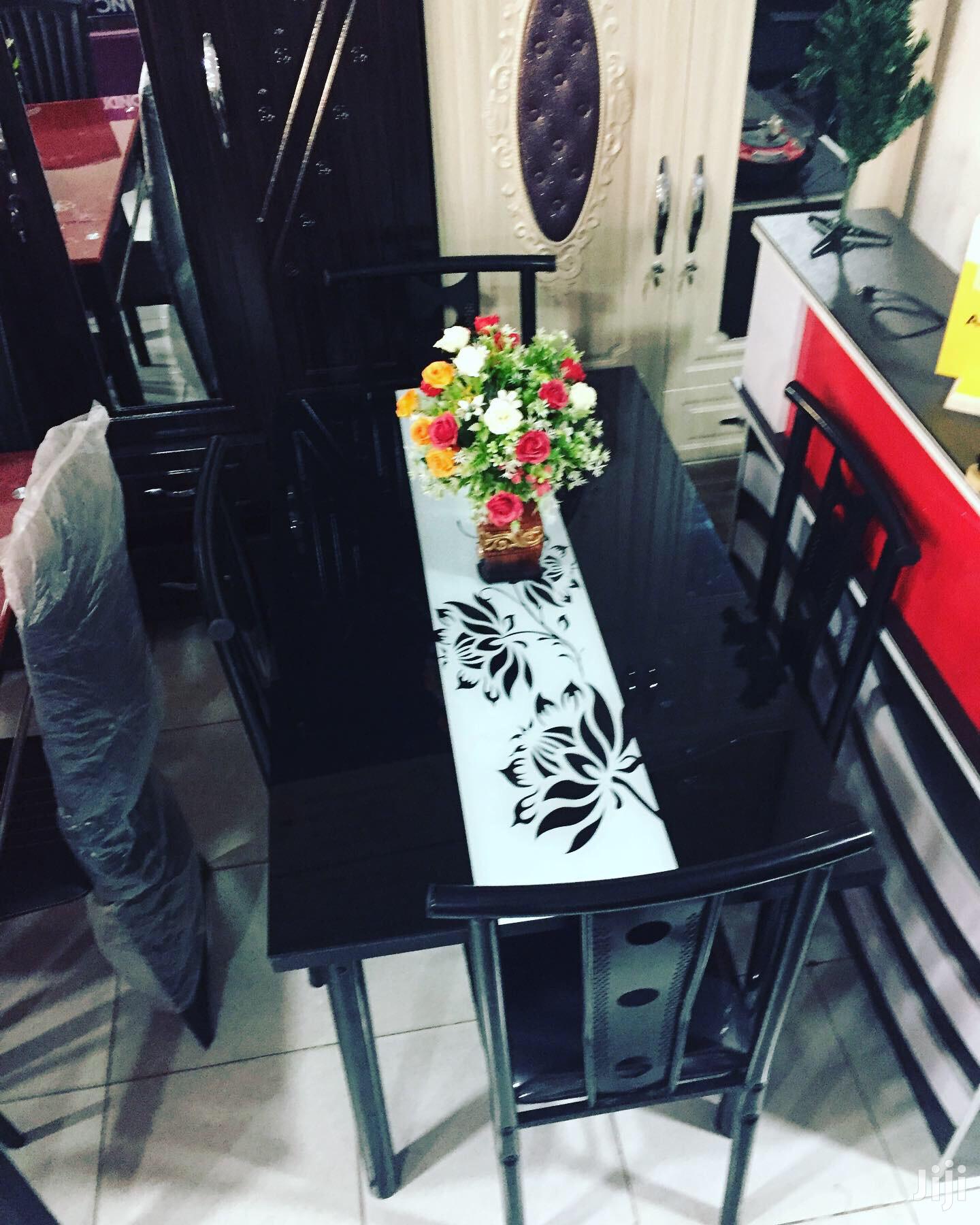 Promotion of 4 Seater Dining Set