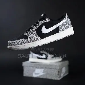 Nike Sneakers