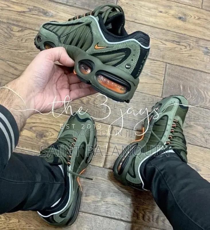 Nike Sneakers