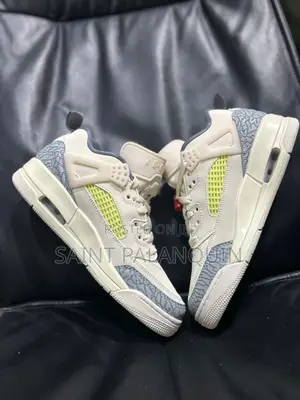 Air Jordan 4
