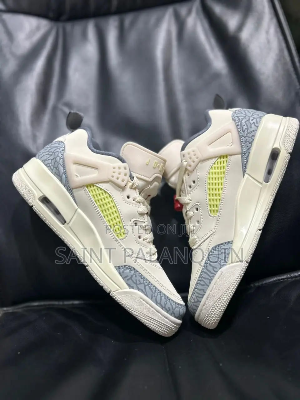 Air Jordan 4