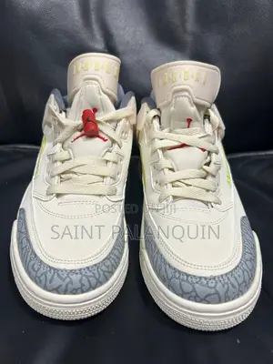 Air Jordan 4