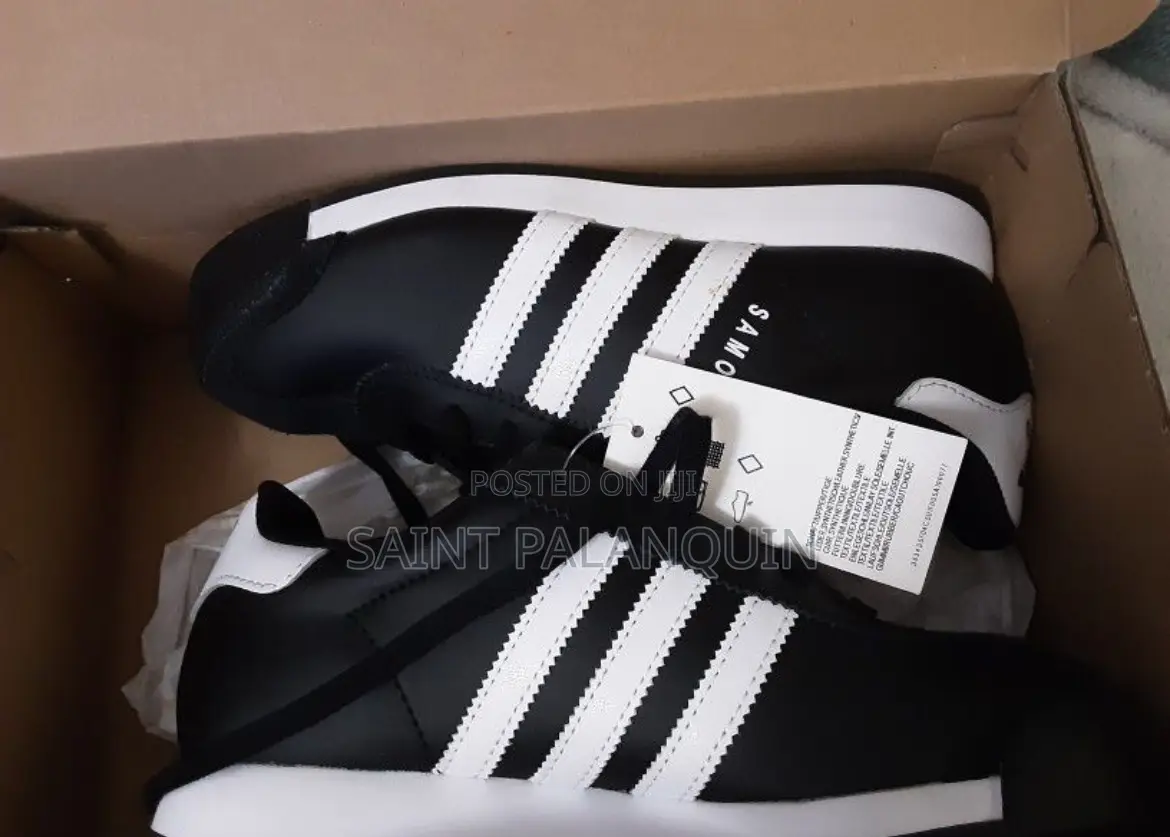 Adidas Sneakers