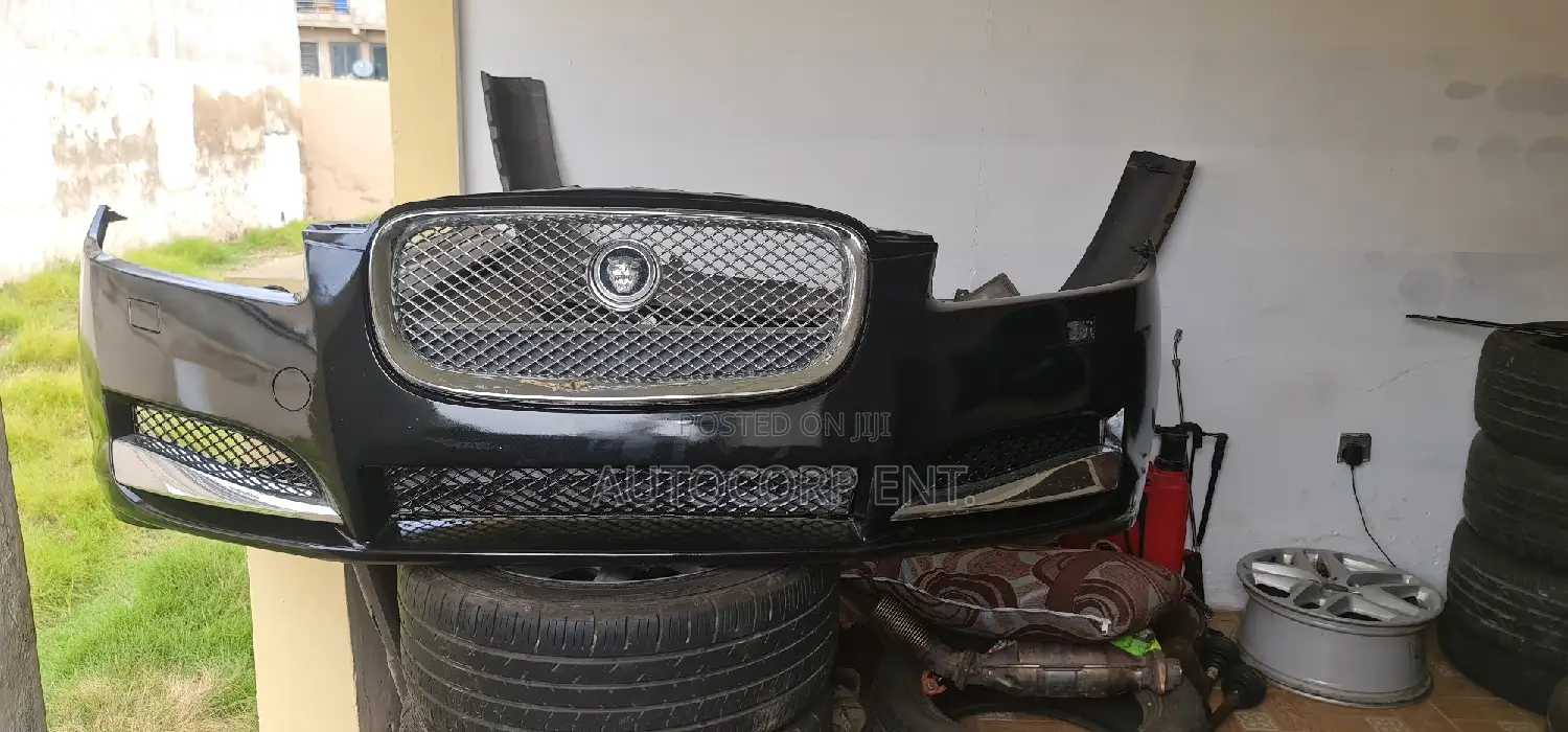 Jaguar XF X250 Front Bumper