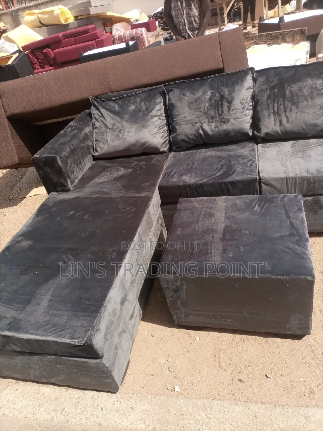 L Shape Sofa Chair With Centre Table