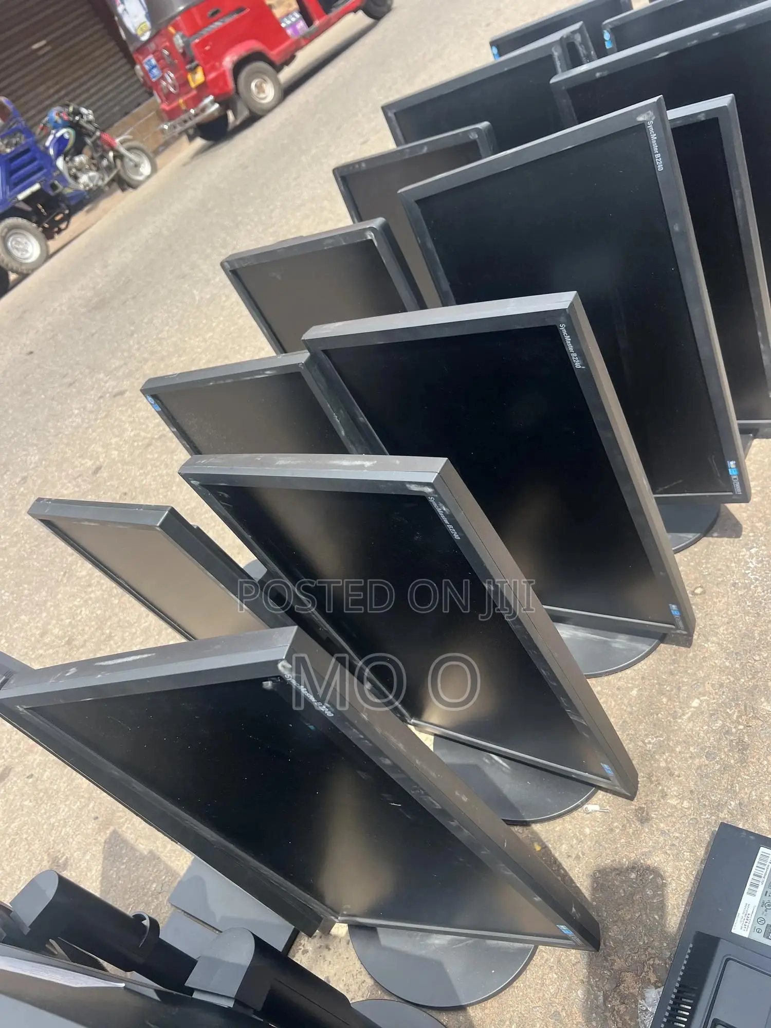 Monitors 22 Inches