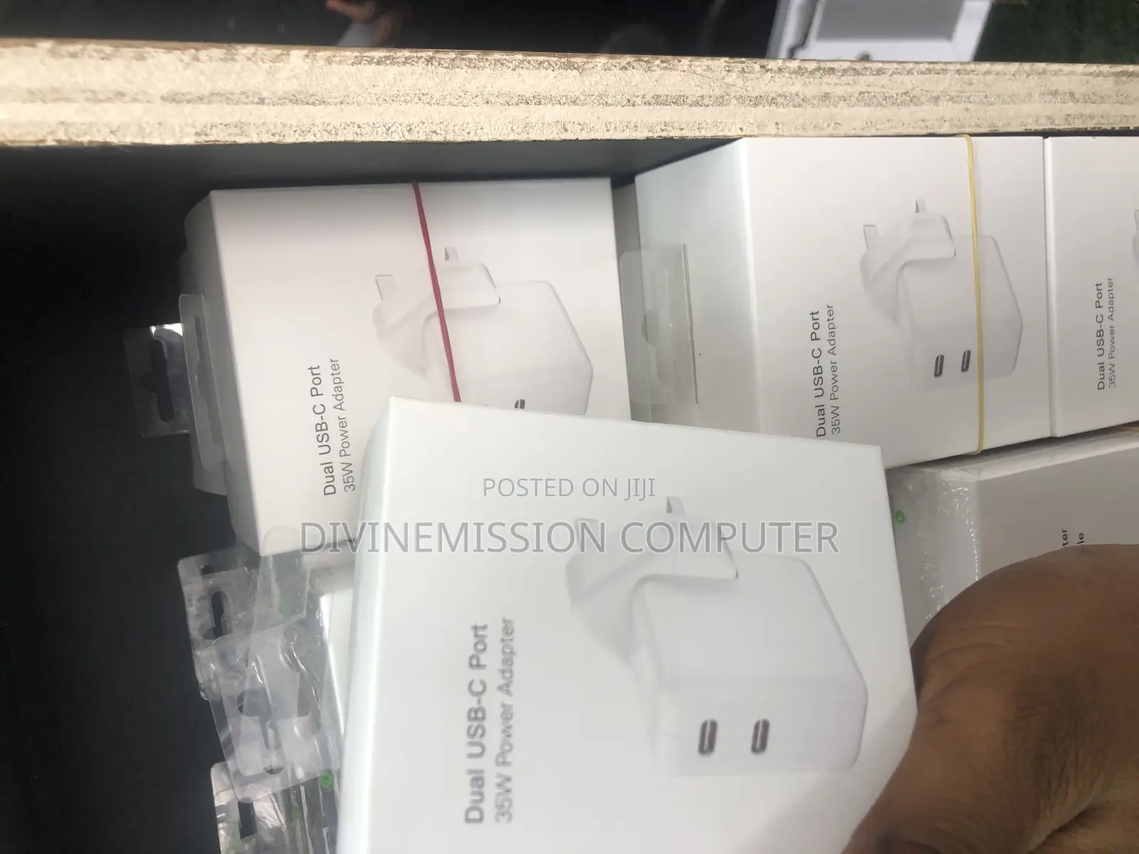 iPhone/iPad 2 Type C Charger 5v. 35w