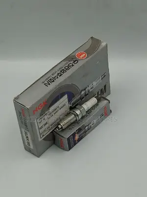 Ngk Iridium Spark Plug Silzkr7b 11 ( 9723 ) + Delivery