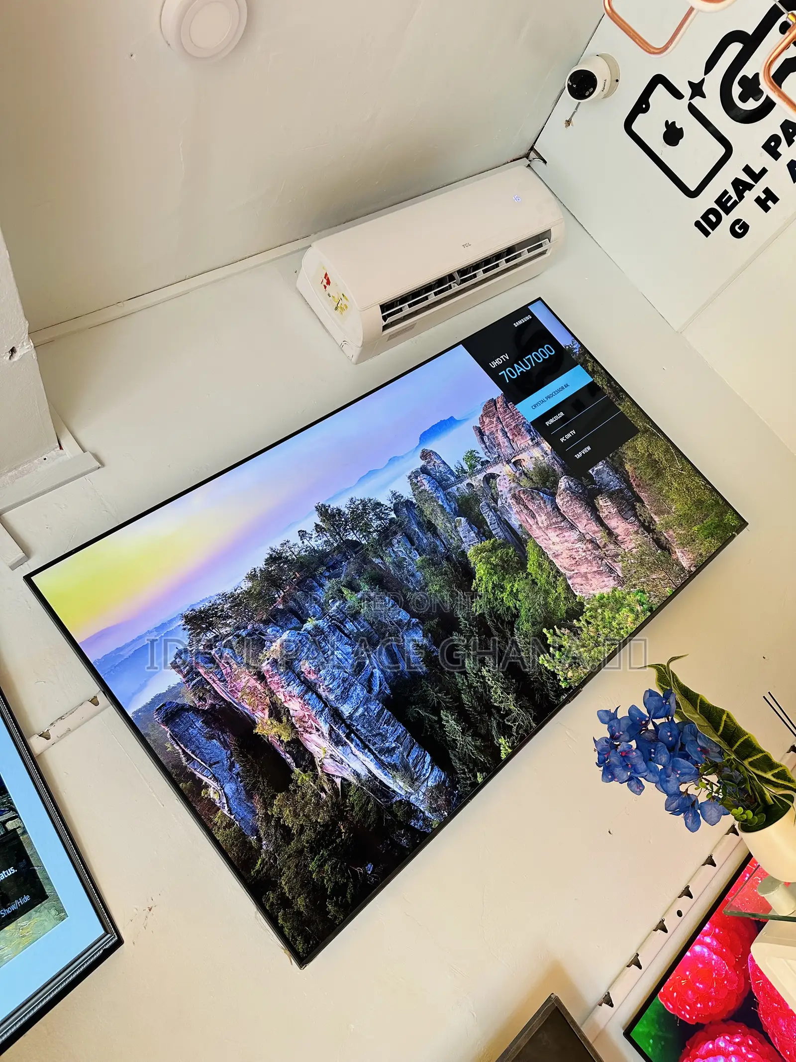 70 Inches Samsung Smart Tv