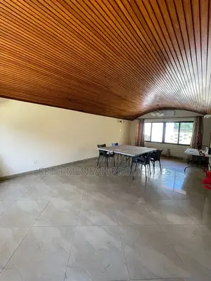 3bdrm Townhouse / Terrace in Skm, Airport Residential Area for rent