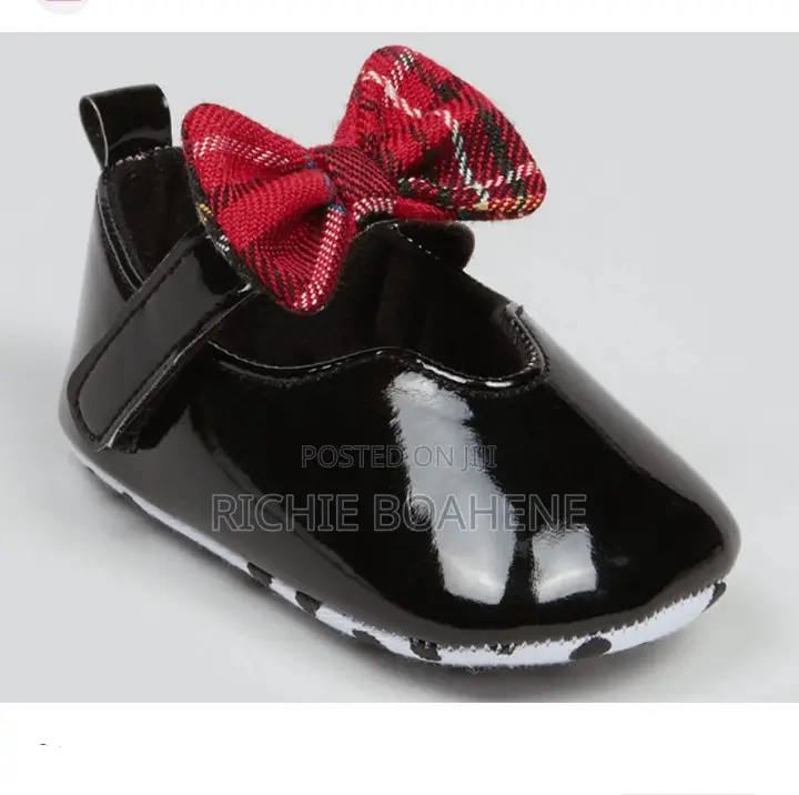 Baby Girl Shoe. 0 to 3 Months
